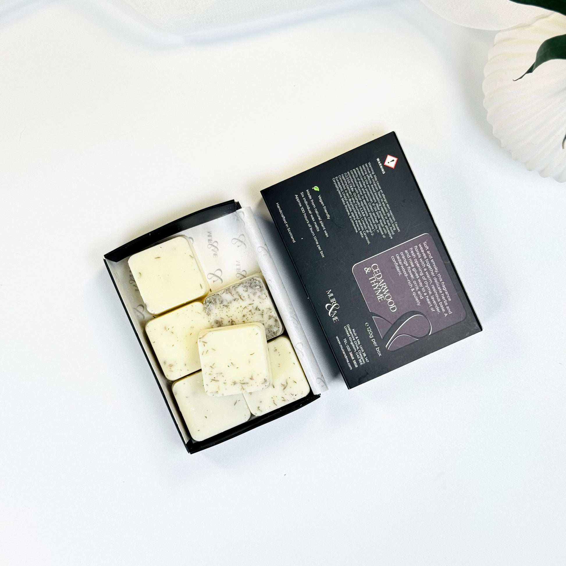 Muir & Me Aroma Melts in Cedarwood & Thyme