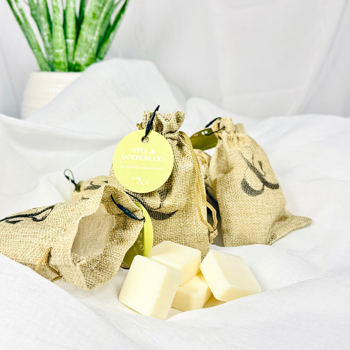 Apple & Sandalwood Melts