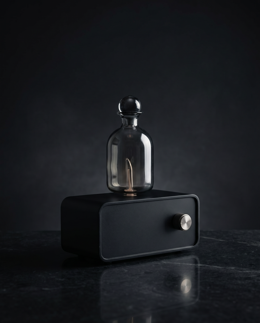 The Still pure oil diffuser